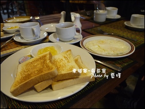 01-005-吳哥窟-guest  house早餐.jpg