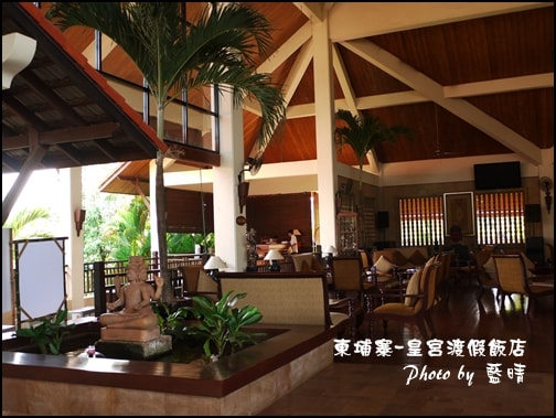 01-004-柬埔寨皇宮渡假飯店大廳.jpg