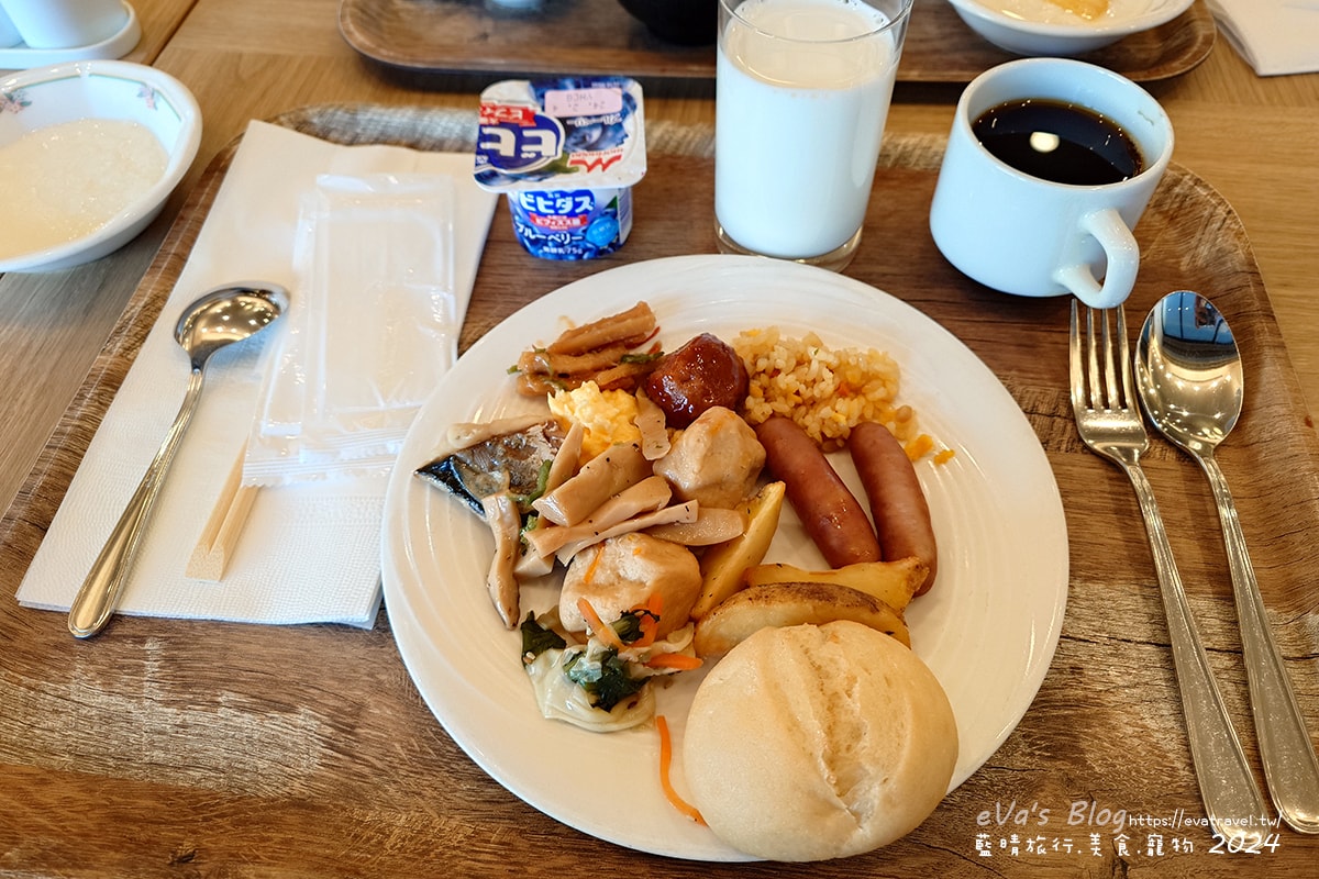 【日本旅遊】International Resort Hotel Yurakujo インターナショナルリゾートホテル湯楽城,外觀看是有年紀的渡假酒店,飯店的優點應該就是距離機場近,附近沒有超市可以採買免敗家。千葉住宿 - 第27張圖