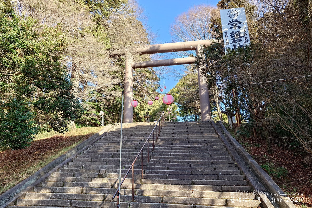【日本旅遊】偕樂園與金澤兼六園、岡山後樂園齊名為日本三大名園一,以梅花而聞名,種植了100多種多達3000多株的梅花,最佳賞花期是在2月下旬~3月中旬這段時間,春季可以看到梅花、櫻花還有杜鵑。日本景點 - 第3張圖