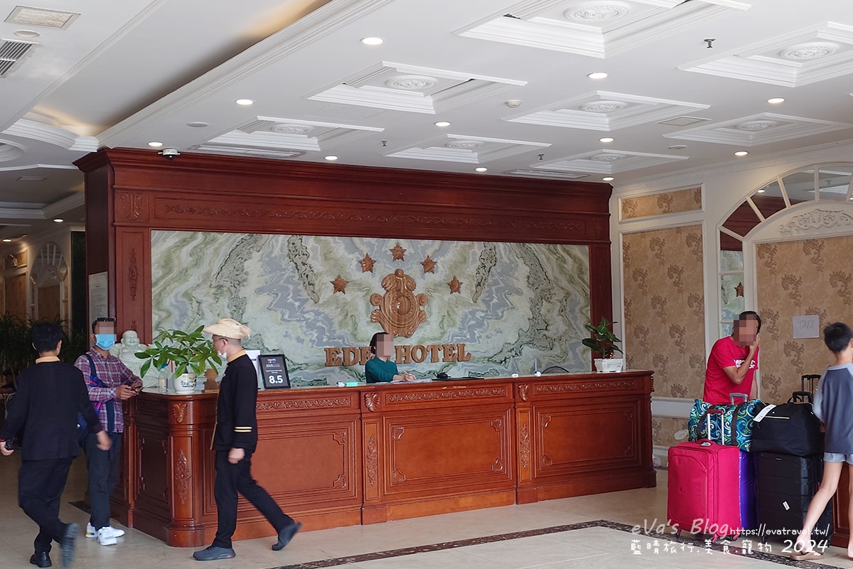 【越南旅遊】Eden Ocean View Đà Nẵng 峴港伊甸海景飯店,飯店對面就是美溪沙灘,房間簡潔乾淨住著舒適,打開窗簾就可以看到大海、夕陽景色還有比基尼唷!。越南住宿 - 第4張圖
