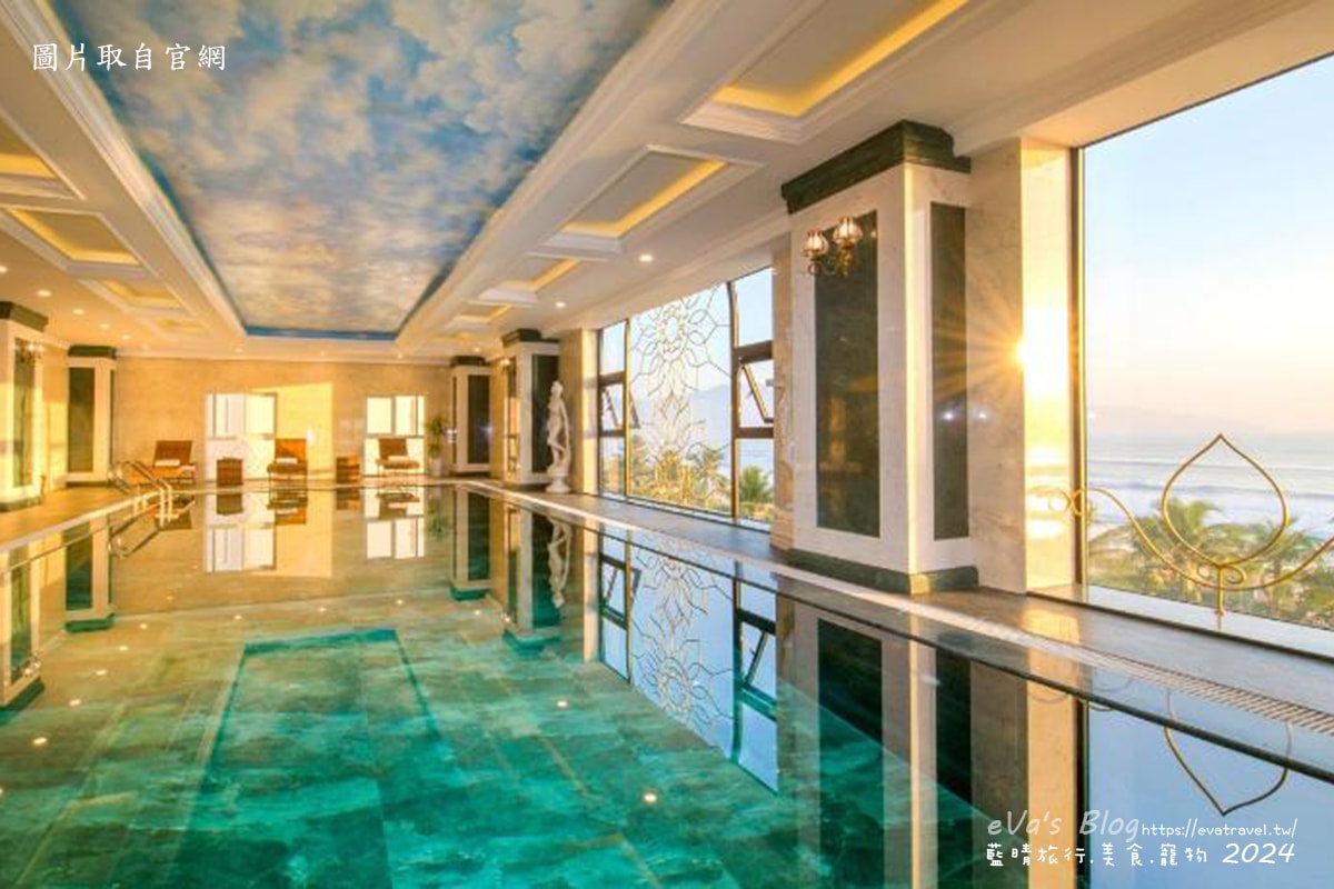 【越南旅遊】Eden Ocean View Đà Nẵng 峴港伊甸海景飯店,飯店對面就是美溪沙灘,房間簡潔乾淨住著舒適,打開窗簾就可以看到大海、夕陽景色還有比基尼唷!。越南住宿 - 第29張圖