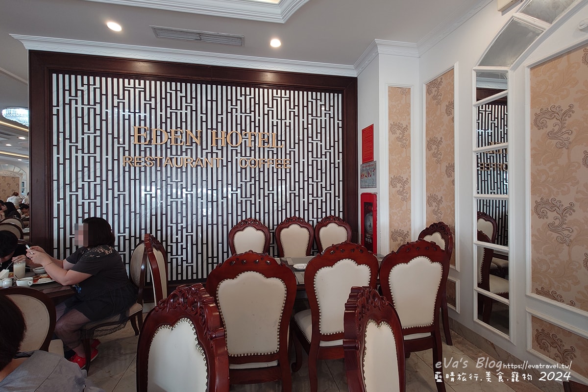 【越南旅遊】Eden Ocean View Đà Nẵng 峴港伊甸海景飯店,飯店對面就是美溪沙灘,房間簡潔乾淨住著舒適,打開窗簾就可以看到大海、夕陽景色還有比基尼唷!。越南住宿 - 第30張圖