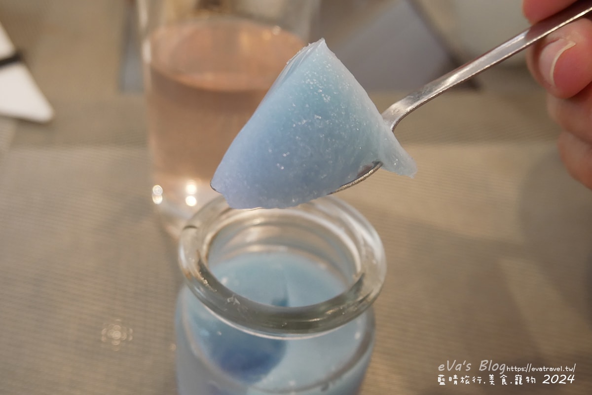 【越南旅遊】Eden Ocean View Đà Nẵng 峴港伊甸海景飯店,飯店對面就是美溪沙灘,房間簡潔乾淨住著舒適,打開窗簾就可以看到大海、夕陽景色還有比基尼唷!。越南住宿 - 第49張圖