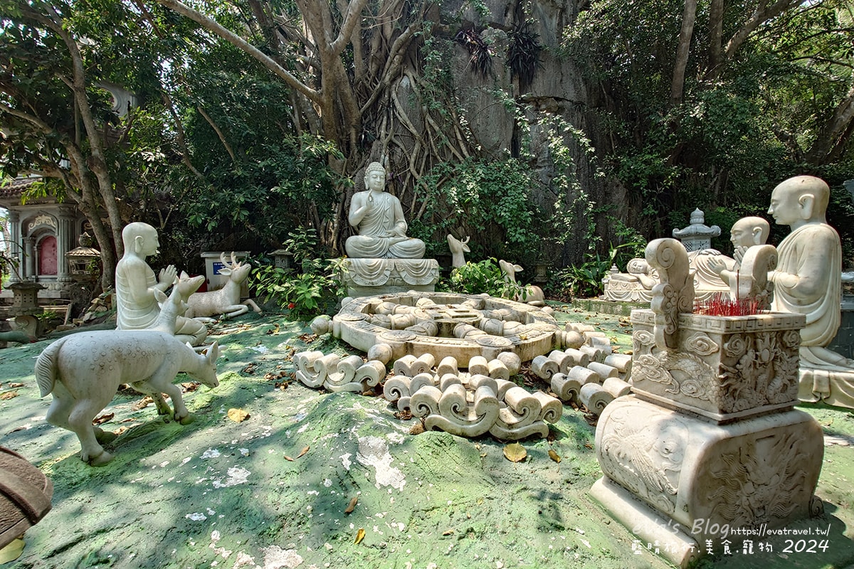【越南旅遊】The Marble Mountains 五行山共有金、木、水、火、土五座山峰,其中水山是最高也最漂亮的一座山(可以搭電梯),著名的玄空洞充滿仙氣要看喔。越南景點 - 第13張圖