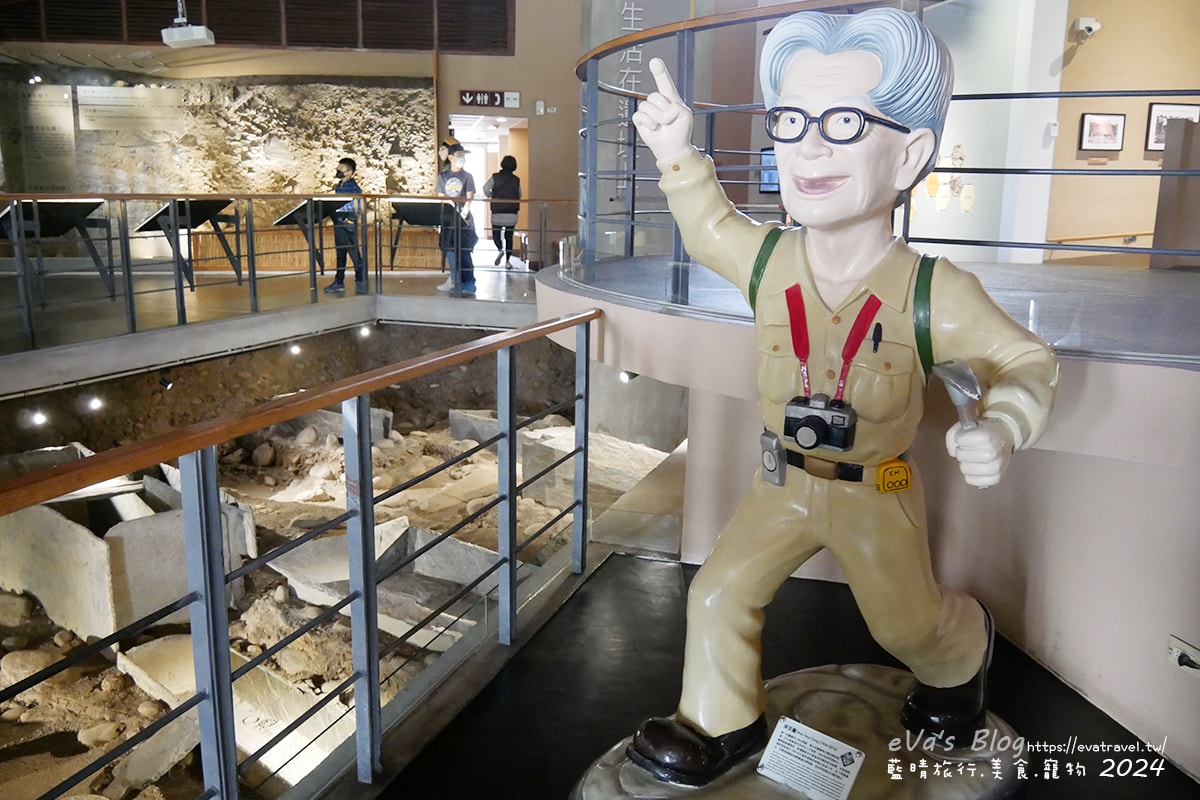 【台東景點】卑南遺址公園是台灣第一座考古遺址公園,展示史前石柱與考古遺跡是環太平洋及東南亞地區規模最大的石板棺墓葬群遺址讓人感到震撼具歷史價值。台東親子旅遊 - 第13張圖