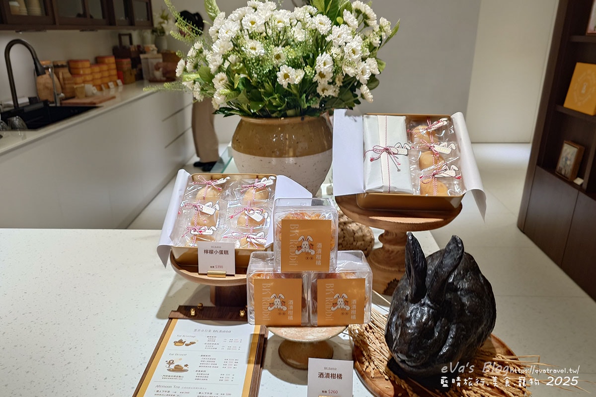 【台中下午茶】BK.Rabbit 黑色小白兔,台中也有民生社區,精誠22街的人文風景與味蕾驚喜,台中十大伴手禮優質店家,以在地食材製作美味的點心餅乾與蛋糕。台中伴手禮 - 第13張圖