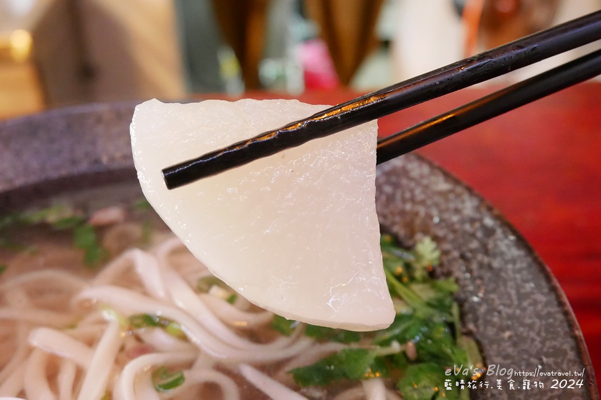 【台東牛肉麵推薦】老爹廚房寵物友善餐廳|清燉牛腩麵+姥姥牛肉拌麵,白天是麵店、晚上變Lounge Bar!。台東小吃 - 第20張圖
