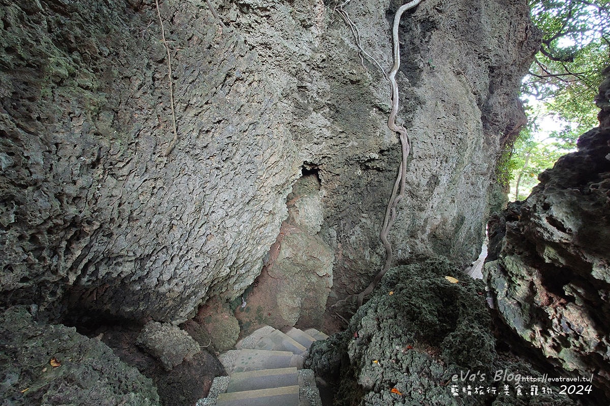 石壁步道兩旁狹窄景觀路線