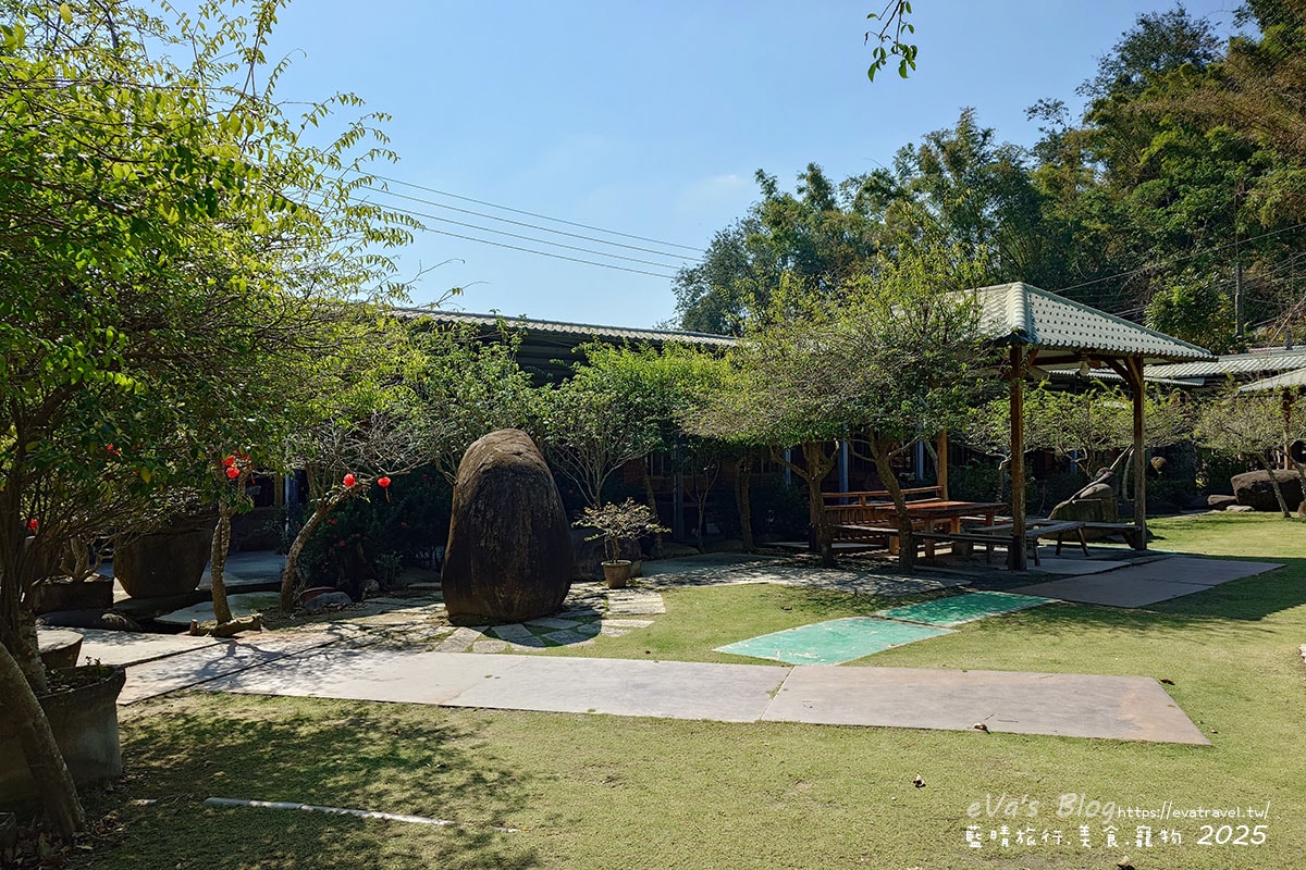 老古的家藝術庭園另一入口｜小徑與涼亭遠景
