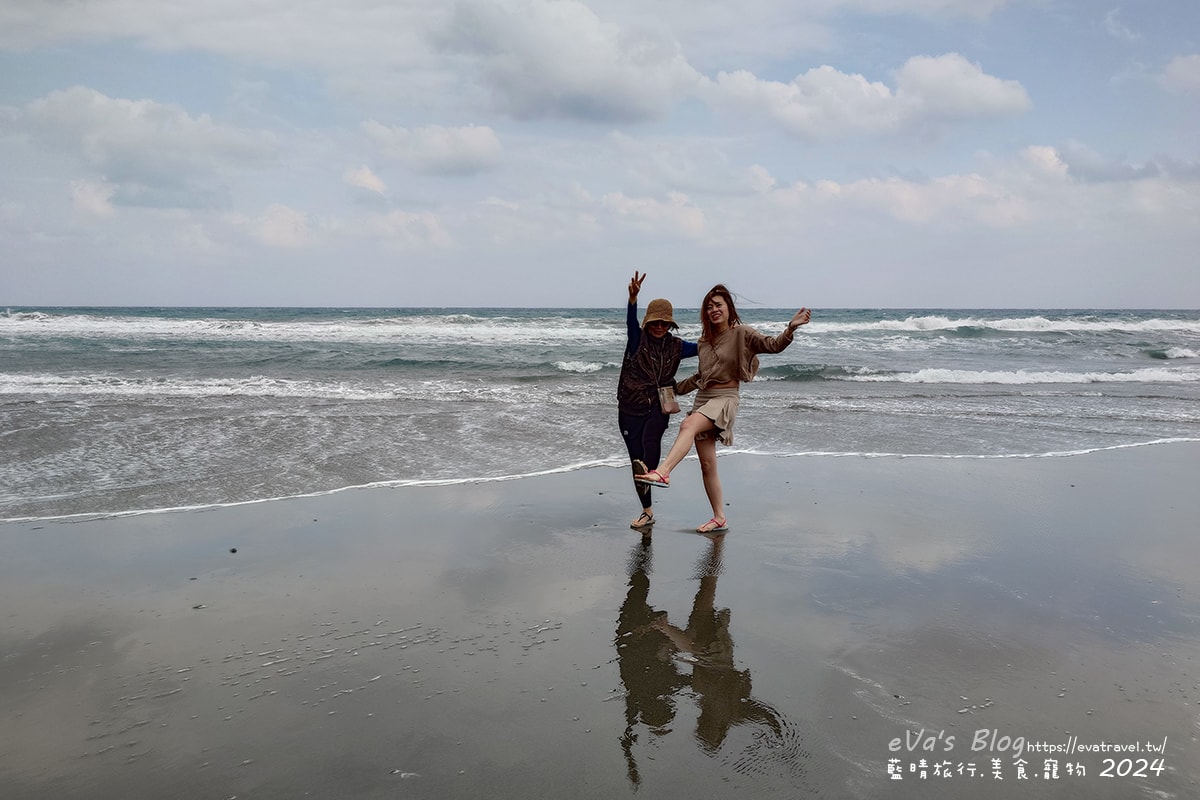 【台東景點】都歷部落傳統海域—Pacefongan(巴茲風岸)都歷沙灘|阿美族天空之鏡秘境,黑沙灘絕美倒影|寵物友善海灘推薦。台東天空之鏡 - 第22張圖