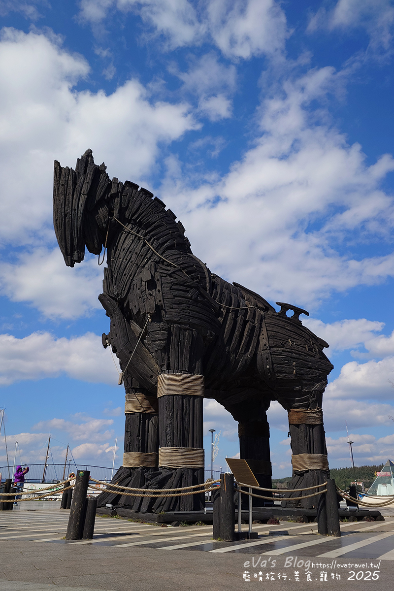 【土耳其蜜月旅遊】Trojan Horse Statue 特洛伊木馬|電影《特洛伊》拍攝場景+恰納卡萊碼頭冰淇淋推薦 Doğan Pastanesi。土耳其景點 - 第4張圖