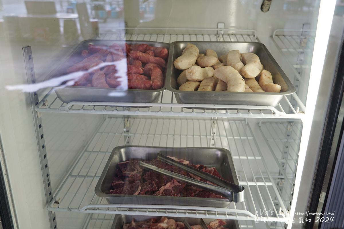 香腸、糯米腸與牛肉片近距離特寫照