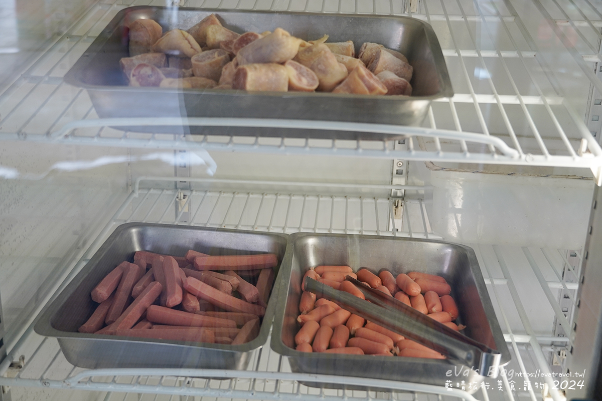 雞腿捲、熱狗、鑫鑫腸食材近拍