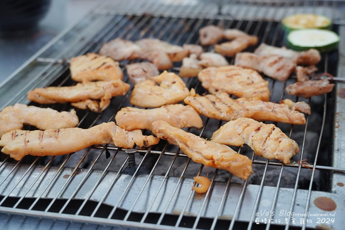 【小琉球露天烤肉】筑安心燒物吃到飽|鮮蚵無限供應、熟食飲料隨你拿!平價炭火燒肉推薦。小琉球燒烤 - 第51張圖
