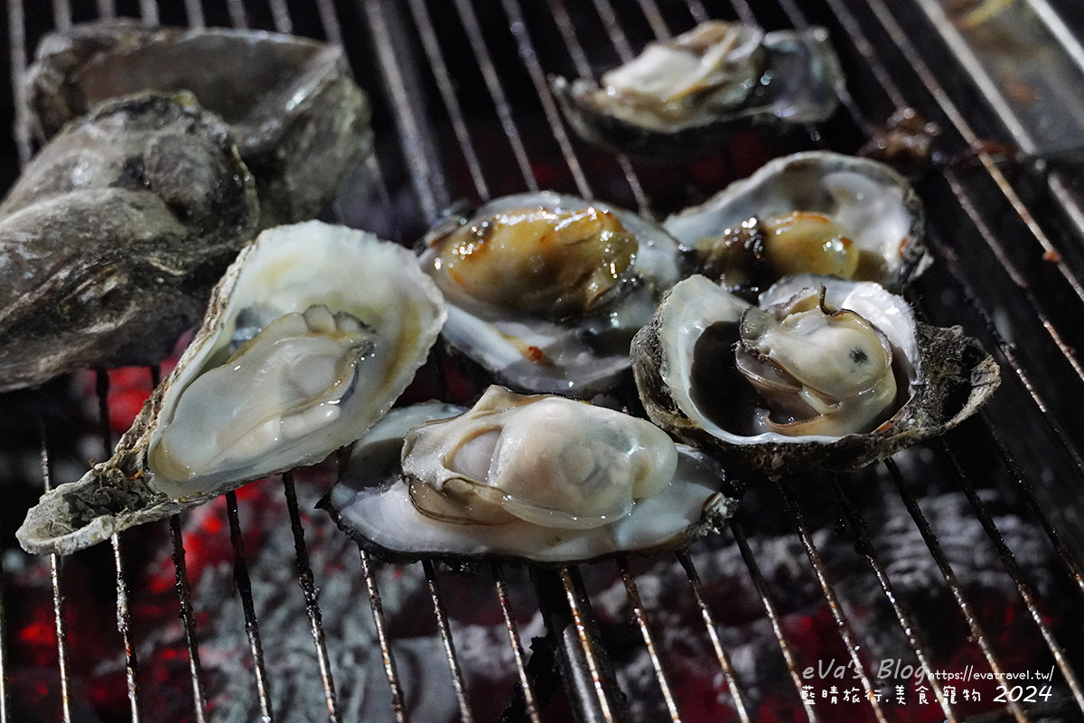 【小琉球露天烤肉】筑安心燒物吃到飽|鮮蚵無限供應、熟食飲料隨你拿!平價炭火燒肉推薦。小琉球燒烤 - 第59張圖