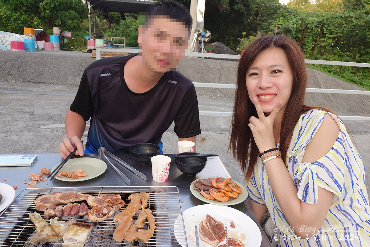 【小琉球露天烤肉】筑安心燒物吃到飽|鮮蚵無限供應、熟食飲料隨你拿!平價炭火燒肉推薦。小琉球燒烤 - 第45張圖