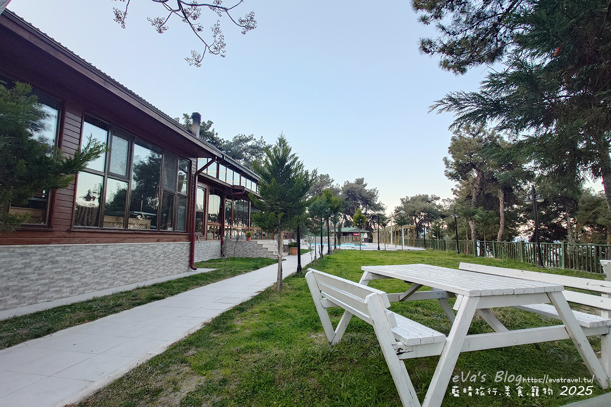 【土耳其蜜月旅遊】Tusan Hotel 特洛伊圖桑飯店|森林環繞、木質暖調房型,漫步庭園陽台享冬季飄雪浪漫。土耳其住宿 - 第3張圖