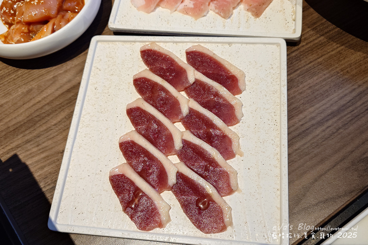 【台中燒肉推薦】茶六燒肉堂 新朝富店|你是肉控嗎?快來!這裡是肉食者天堂,服務好、套餐肉品豐富、可愛怪物雪花冰。台中燒烤 - 第19張圖