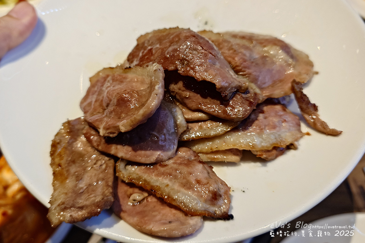 【台中燒肉推薦】茶六燒肉堂 新朝富店|你是肉控嗎?快來!這裡是肉食者天堂,服務好、套餐肉品豐富、可愛怪物雪花冰。台中燒烤 - 第21張圖