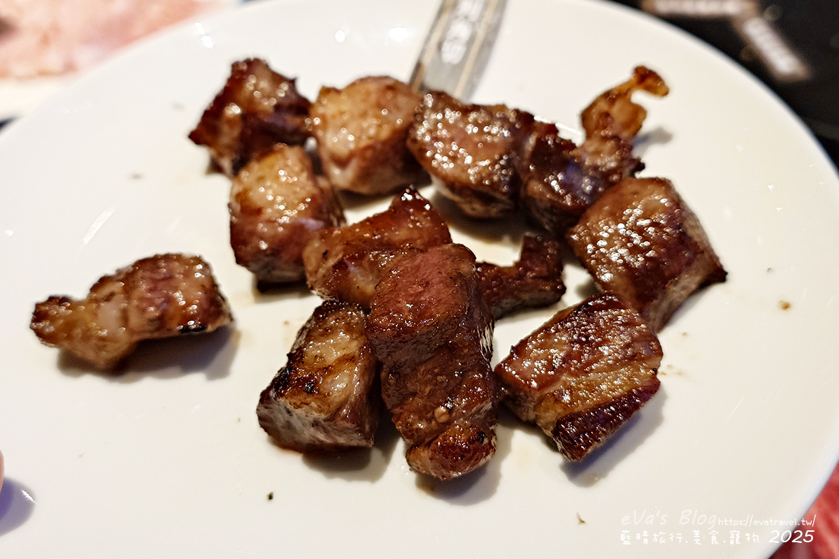 【台中燒肉推薦】茶六燒肉堂 新朝富店|你是肉控嗎?快來!這裡是肉食者天堂,服務好、套餐肉品豐富、可愛怪物雪花冰。台中燒烤 - 第29張圖