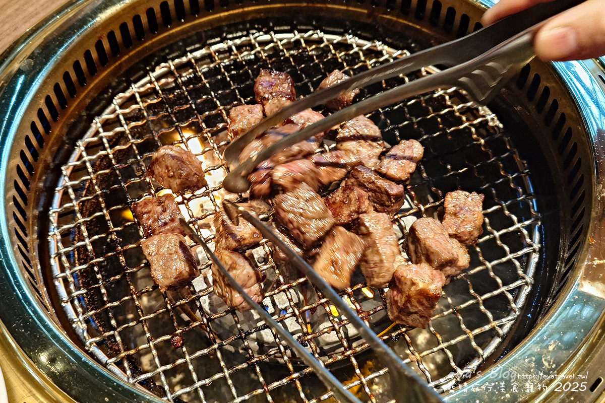 【台中燒肉推薦】茶六燒肉堂 新朝富店|你是肉控嗎?快來!這裡是肉食者天堂,服務好、套餐肉品豐富、可愛怪物雪花冰。台中燒烤 - 第39張圖