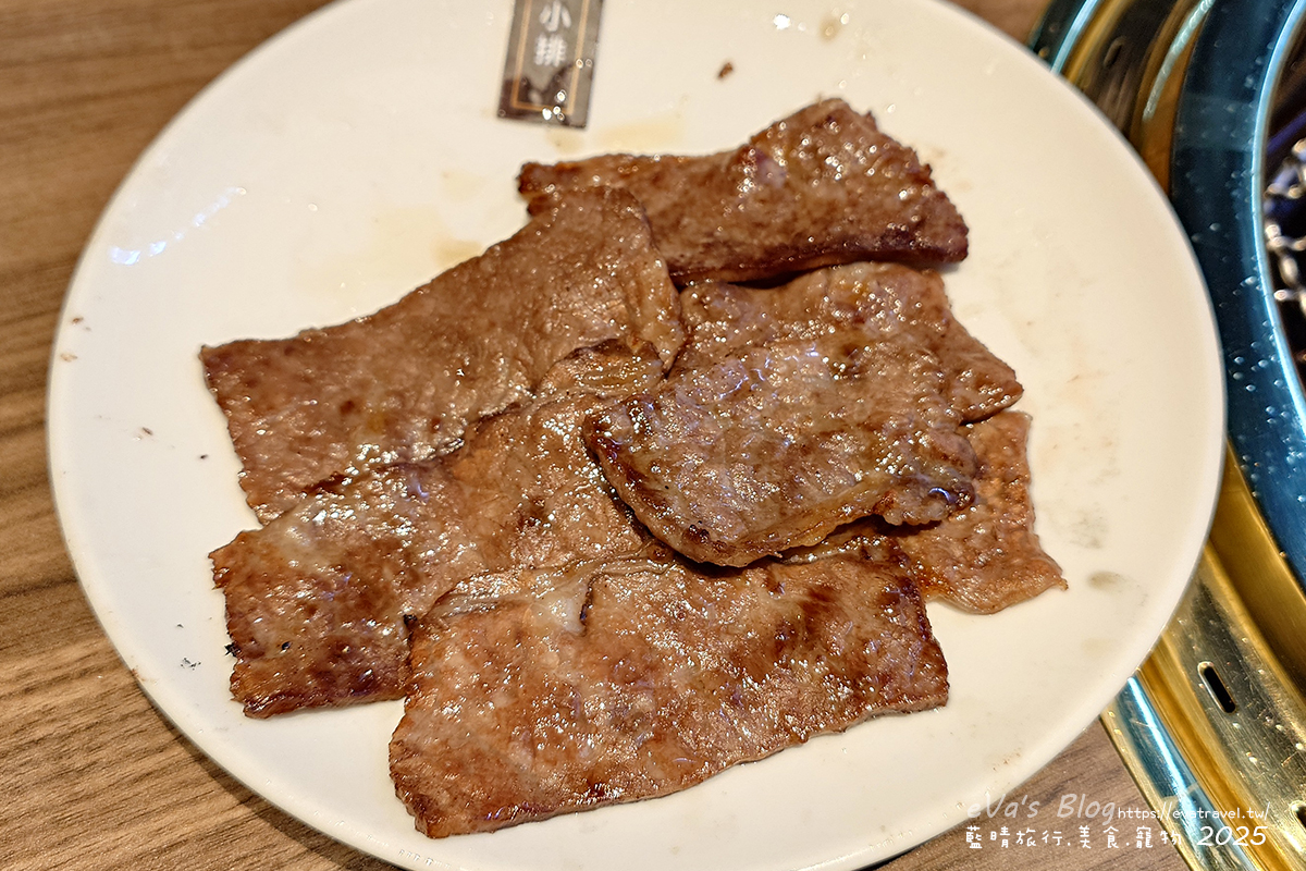 【台中燒肉推薦】茶六燒肉堂 新朝富店|你是肉控嗎?快來!這裡是肉食者天堂,服務好、套餐肉品豐富、可愛怪物雪花冰。台中燒烤 - 第43張圖