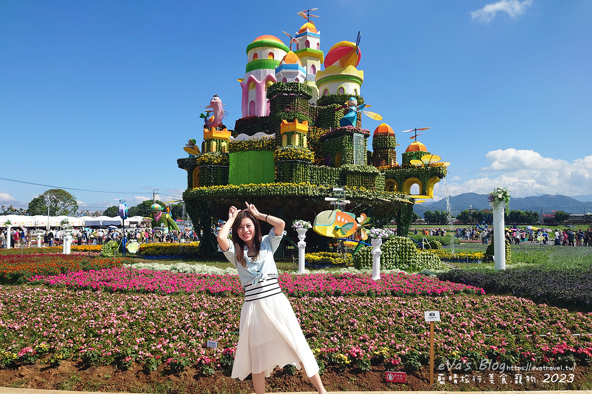 20241125-00qh5 【台中景點】2023臺中國際花毯節x漂浮花都(展期11/11-12/3)(寵物友善景點),一起來尋找漂浮城堡徜徉在五顏六色繽紛花海世界,還有一大片有朝氣向日葵花海!。台中親子旅遊