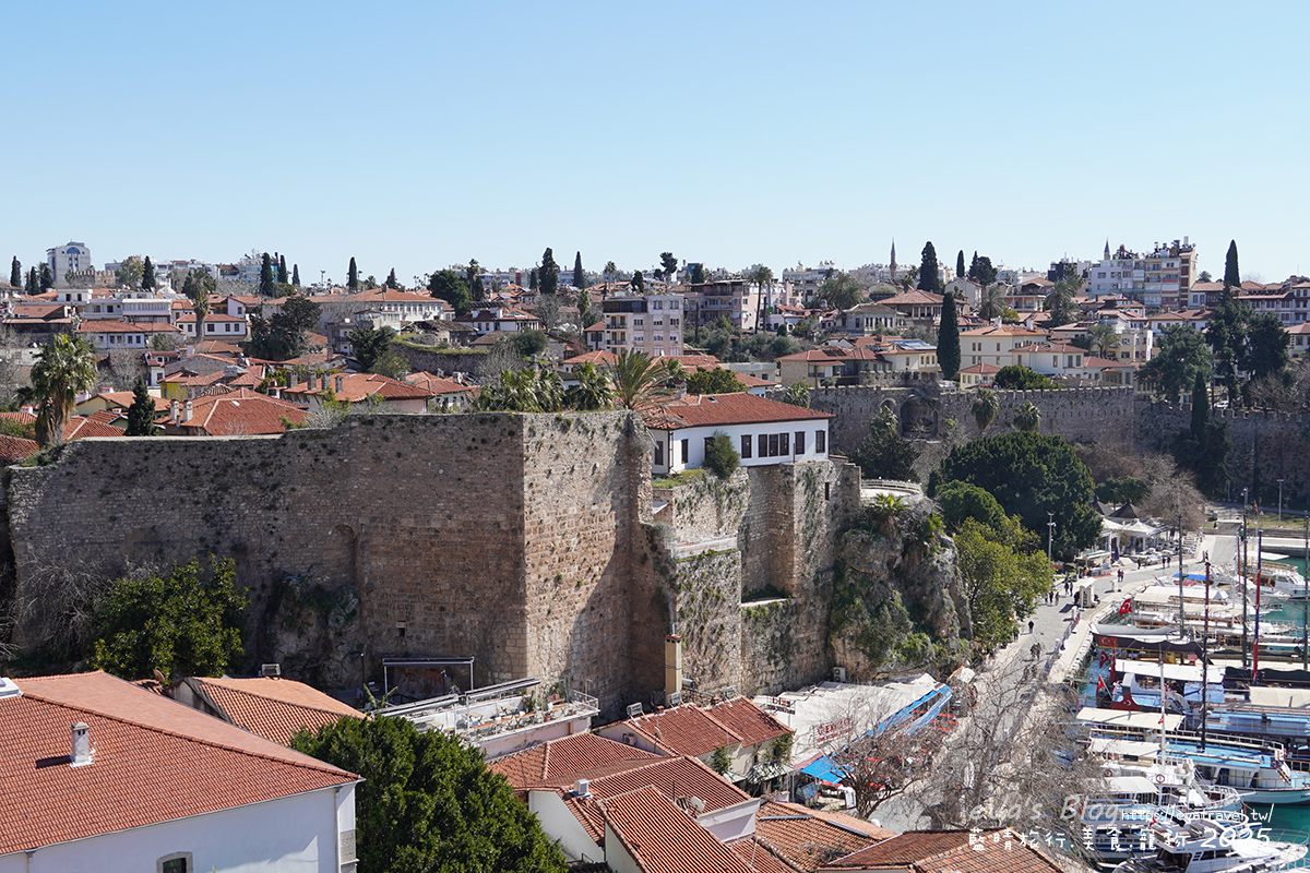 【土耳其蜜月旅遊】Antalya 安塔利亞|羅馬海港、卡雷奇歷史街區(老城區)、哈德良門與鐘樓,從古代延續至今的重要港口城市。土耳其景點 - 第5張圖 【土耳其蜜月旅遊】Antalya 安塔利亞|羅馬海港、卡雷奇歷史街區(老城區)、哈德良門與鐘樓,從古代延續至今的重要港口城市。土耳其景點