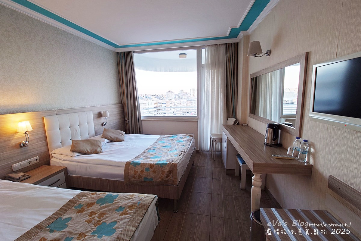 【土耳其蜜月旅遊】Cender Hotel 森德爾酒店｜帶年代感房型，房間陽台可眺望地中海美景。土耳其住宿
