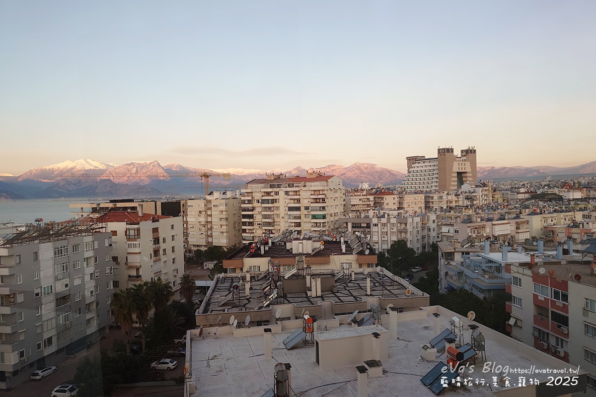 【土耳其蜜月旅遊】Cender Hotel 森德爾酒店｜帶年代感房型，房間陽台可眺望地中海美景。土耳其住宿