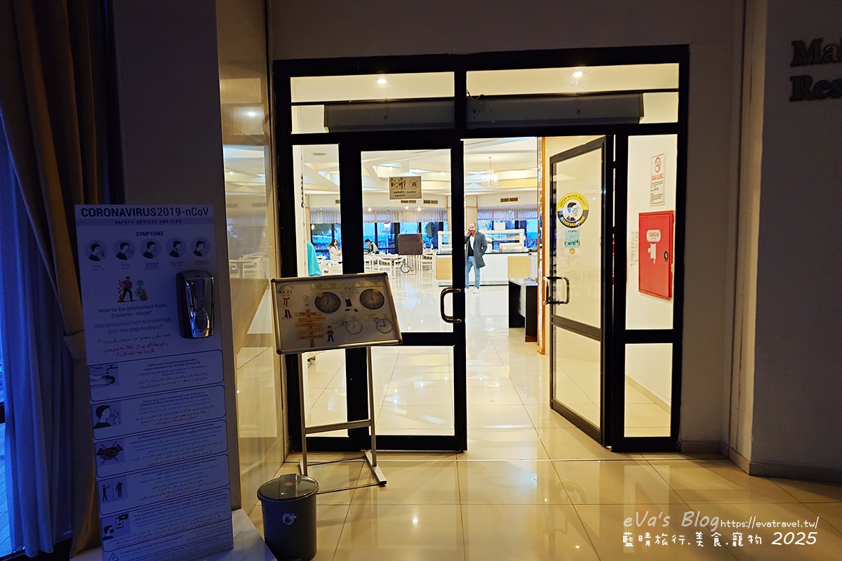 【土耳其蜜月旅遊】Cender Hotel 森德爾酒店｜帶年代感房型，房間陽台可眺望地中海美景。土耳其住宿