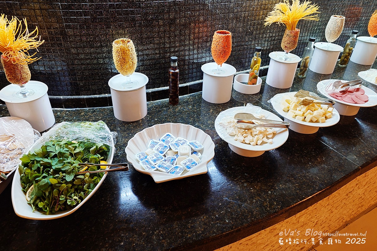 【土耳其蜜月旅遊】Cender Hotel 森德爾酒店｜帶年代感房型，房間陽台可眺望地中海美景。土耳其住宿