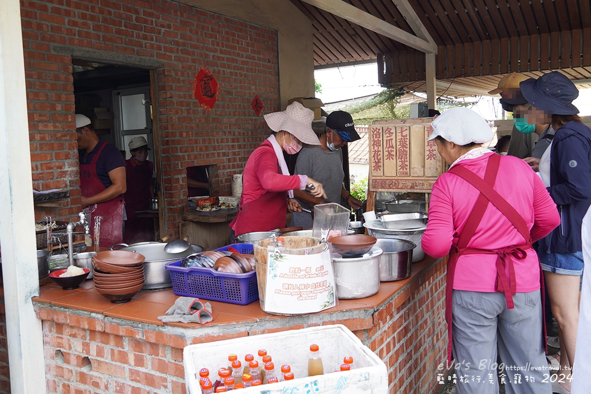 【小琉球美食】小琉球相思麵|傳統柴火熬煮肉燥魯汁,必吃炸肉丸、滷味推薦,在地人氣相思麵。小琉球小吃 - 第5張圖 【小琉球美食】小琉球相思麵|傳統柴火熬煮肉燥魯汁,必吃炸肉丸、滷味推薦,在地人氣相思麵。小琉球小吃