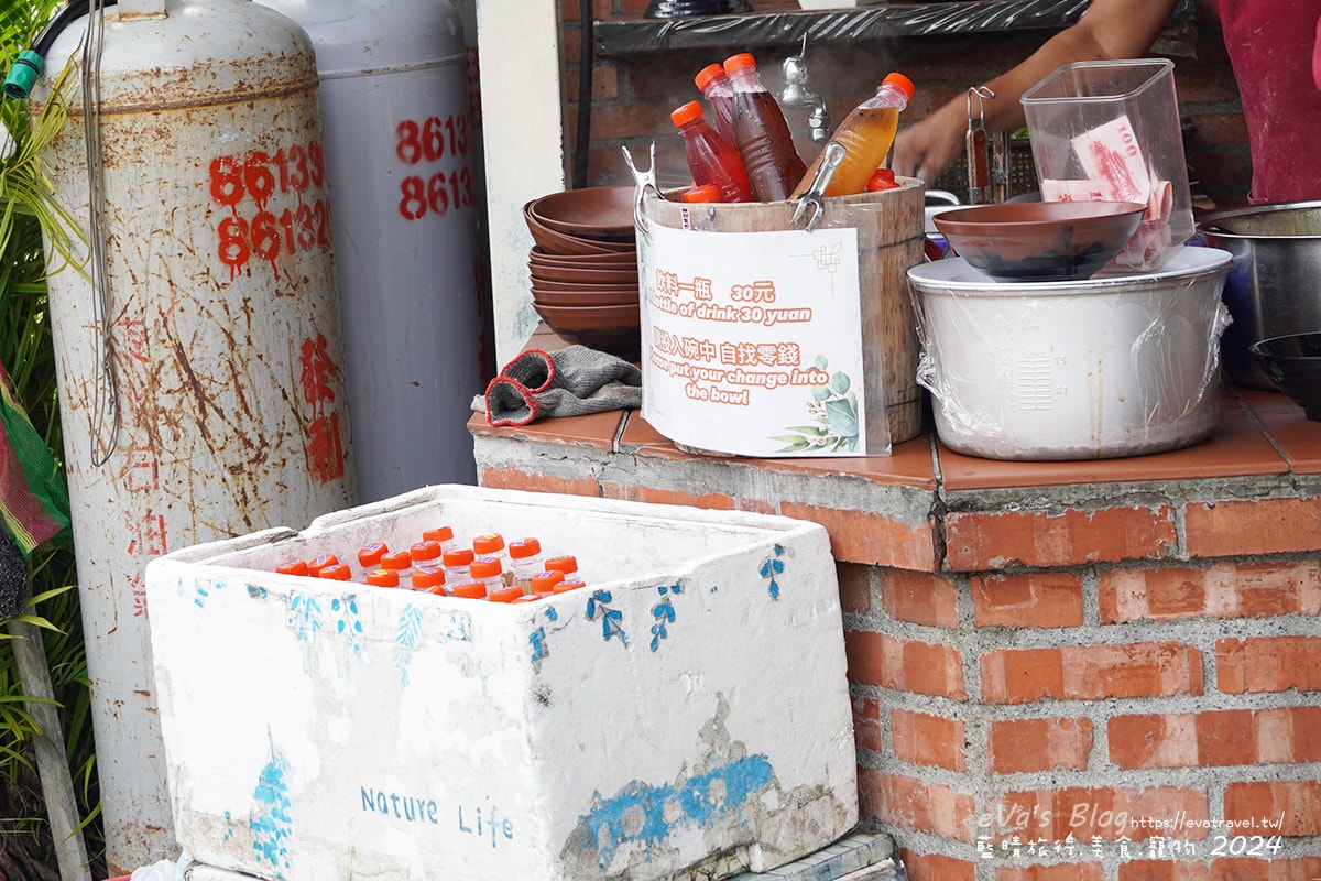 【小琉球美食】小琉球相思麵|傳統柴火熬煮肉燥魯汁,必吃炸肉丸、滷味推薦,在地人氣相思麵。小琉球小吃 - 第8張圖 【小琉球美食】小琉球相思麵|傳統柴火熬煮肉燥魯汁,必吃炸肉丸、滷味推薦,在地人氣相思麵。小琉球小吃
