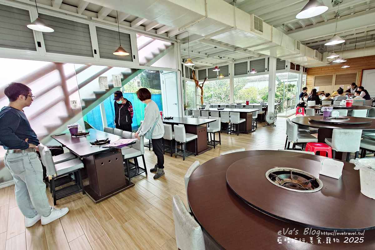 【高雄火鍋】水庫沒關庭院餐廳｜一週只營業2天的庭院系餐廳，烤雞、火鍋、羊肉爐與水管屋特色用餐空間。高雄寵物友善餐廳