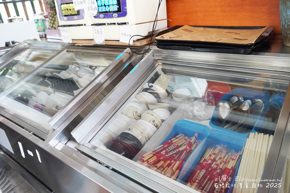 【高雄火鍋】水庫沒關庭院餐廳｜一週只營業2天的庭院系餐廳，烤雞、火鍋、羊肉爐與水管屋特色用餐空間。高雄寵物友善餐廳