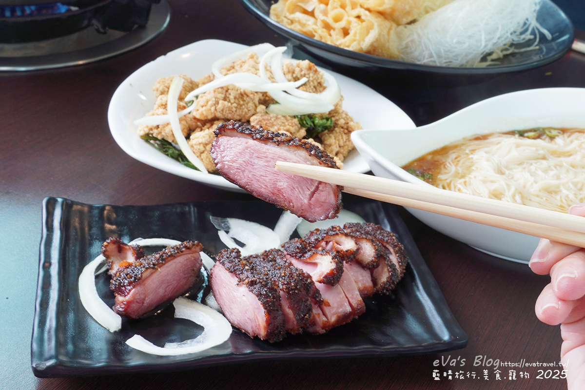 【高雄火鍋】水庫沒關庭院餐廳｜一週只營業2天的庭院系餐廳，烤雞、火鍋、羊肉爐與水管屋特色用餐空間。高雄寵物友善餐廳