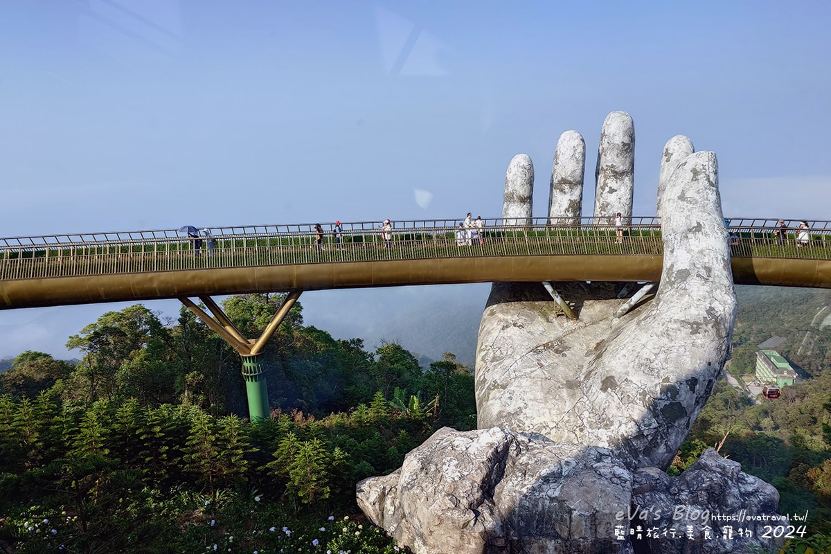 【越南旅遊】巴拿山 Ba Na Hills|法國村、黃金佛手橋、世界最長纜車,一座建在雲霧之上的空中樂園。越南景點 - 第3張圖 【越南旅遊】巴拿山 Ba Na Hills|法國村、黃金佛手橋、世界最長纜車,一座建在雲霧之上的空中樂園。越南景點