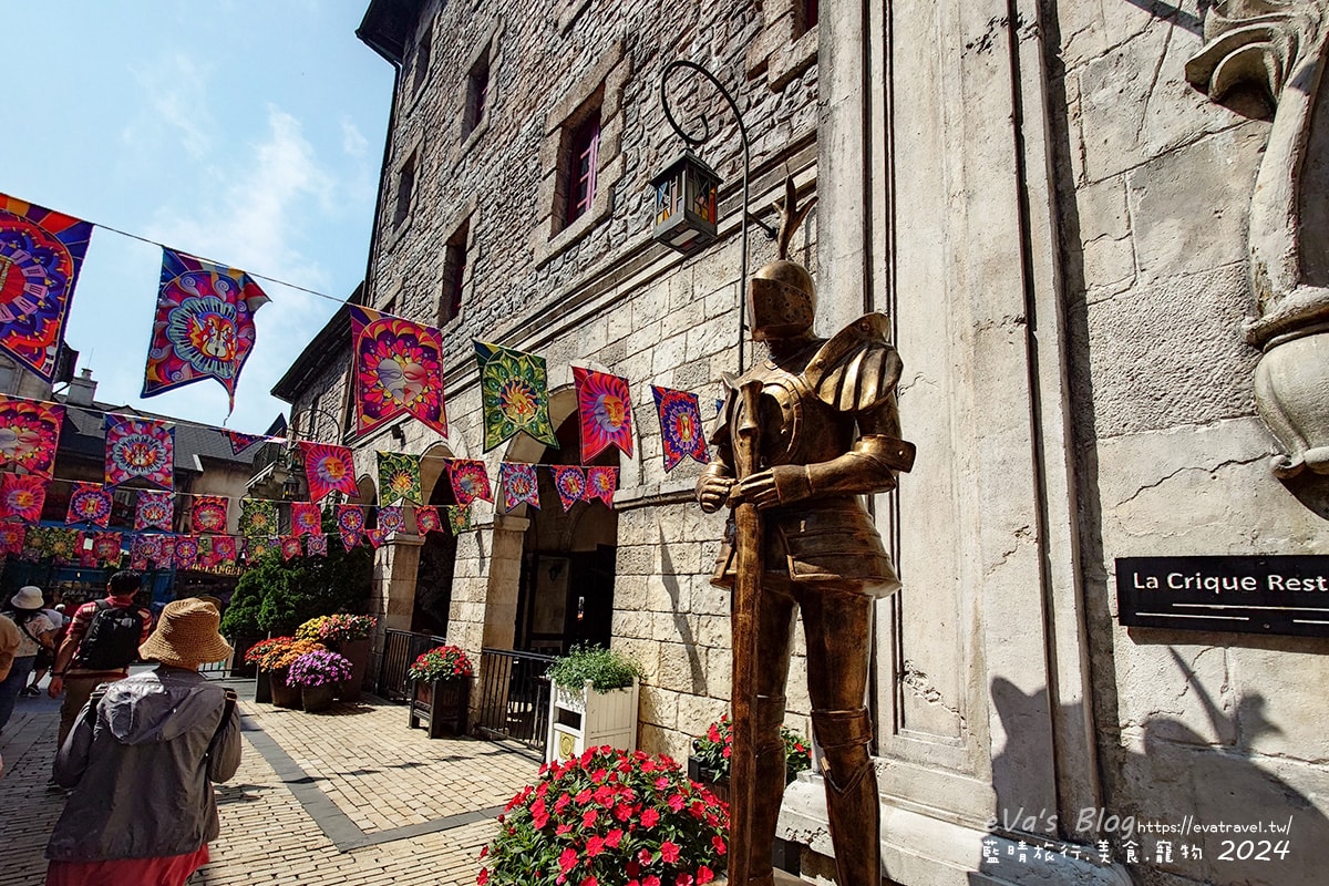 【越南旅遊】巴拿山 Ba Na Hills|法國村、黃金佛手橋、世界最長纜車,一座建在雲霧之上的空中樂園。越南景點 - 第104張圖 【越南旅遊】巴拿山 Ba Na Hills|法國村、黃金佛手橋、世界最長纜車,一座建在雲霧之上的空中樂園。越南景點