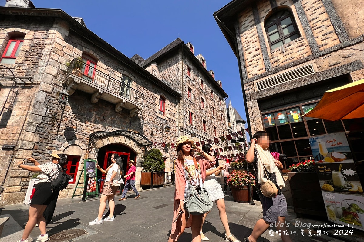 【越南旅遊】巴拿山 Ba Na Hills|法國村、黃金佛手橋、世界最長纜車,一座建在雲霧之上的空中樂園。越南景點 - 第106張圖 【越南旅遊】巴拿山 Ba Na Hills|法國村、黃金佛手橋、世界最長纜車,一座建在雲霧之上的空中樂園。越南景點