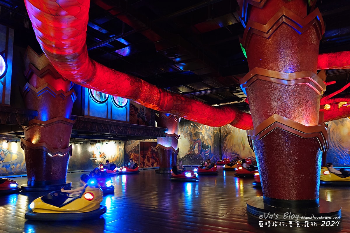 【越南旅遊】巴拿山 Ba Na Hills|法國村、黃金佛手橋、世界最長纜車,一座建在雲霧之上的空中樂園。越南景點 - 第128張圖 巴拿山奇幻樂園碰碰車設施