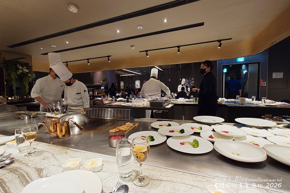 【台中鐵板燒】夏慕尼新香榭鐵板燒 台中台灣大道店｜結婚週年紀念餐、浪漫鐵板料理分享。台中餐廳