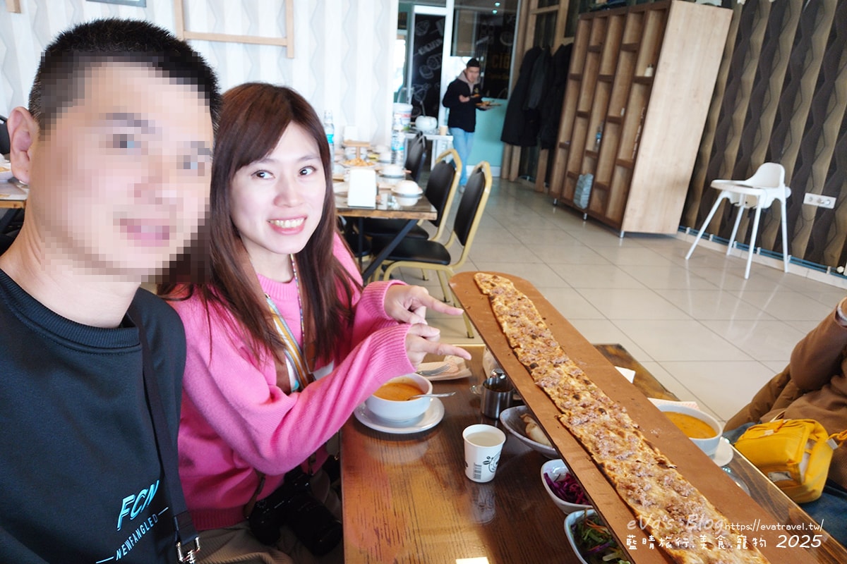 【土耳其蜜月旅遊】Cİğerci İsa 炭烤羊肝名店｜招牌肝臟料理＋Etli Ekmek超長肉餅，在地人氣土耳其餐廳。土耳其餐廳