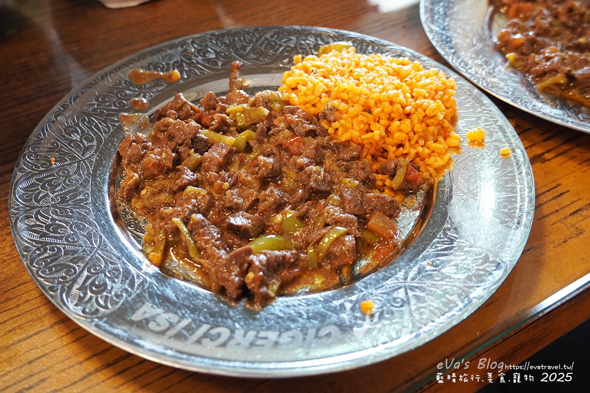 【土耳其蜜月旅遊】Cİğerci İsa 炭烤羊肝名店｜招牌肝臟料理＋Etli Ekmek超長肉餅，在地人氣土耳其餐廳。土耳其餐廳