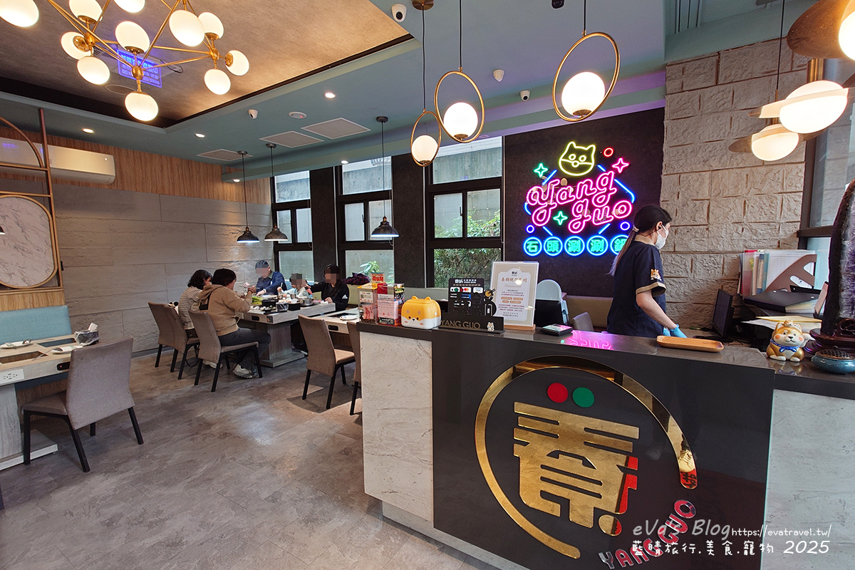 【台中火鍋】養鍋石頭涮涮鍋 南屯黎明店｜湯底選擇多樣、自助吧食材豐富、必吃阿嬤ㄟ古早雞。台中寵物友善餐廳