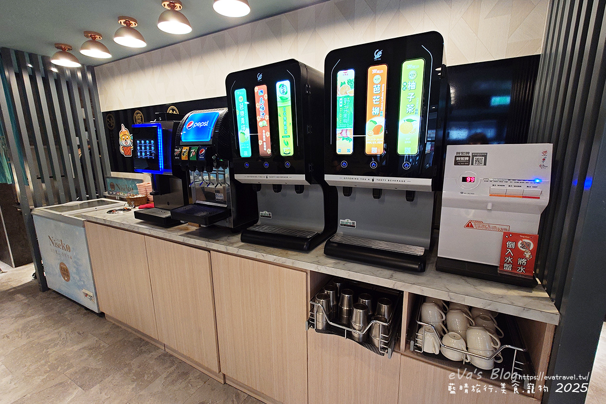 【台中火鍋】養鍋石頭涮涮鍋 南屯黎明店｜湯底選擇多樣、自助吧食材豐富、必吃阿嬤ㄟ古早雞。台中寵物友善餐廳