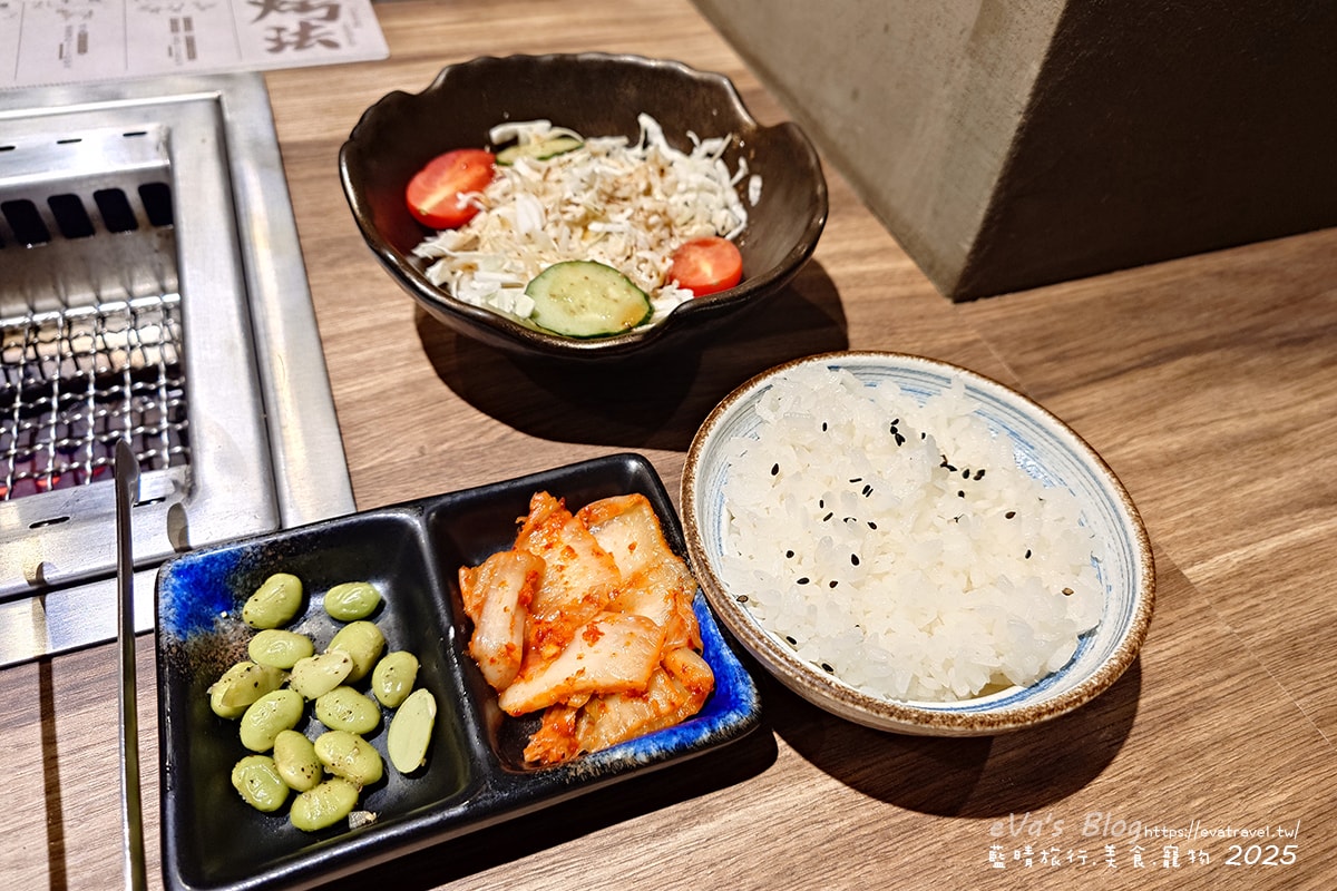 【台中燒肉推薦】小札卡燒肉-逢甲店(個人燒肉)|主打個人燒肉,一個人想吃也能說走就走。台中寵物友善燒烤店 - 第22張圖 【台中燒肉推薦】小札卡燒肉-逢甲店(個人燒肉)|主打個人燒肉,一個人想吃也能說走就走。台中寵物友善燒烤店