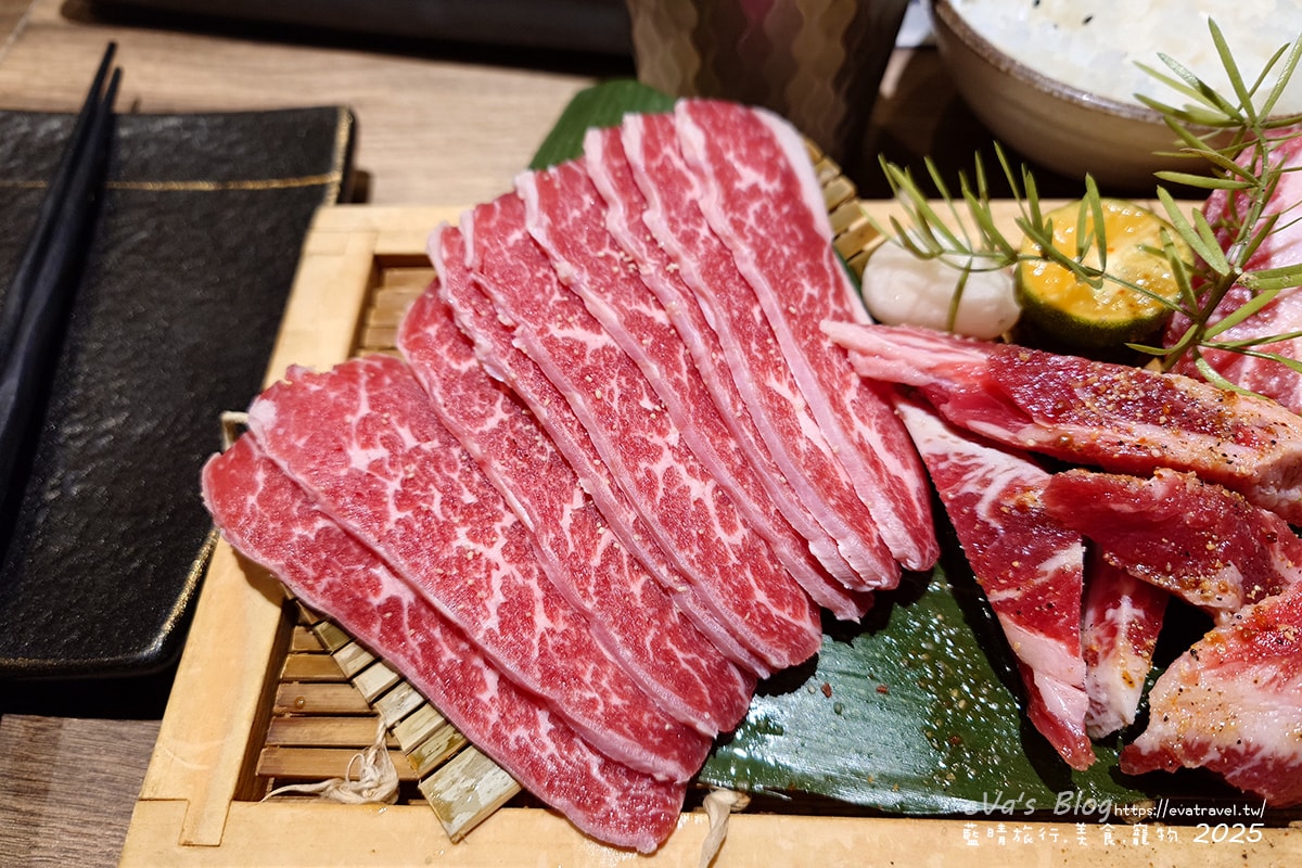 【台中燒肉推薦】小札卡燒肉-逢甲店(個人燒肉)|主打個人燒肉,一個人想吃也能說走就走。台中寵物友善燒烤店 - 第23張圖 【台中燒肉推薦】小札卡燒肉-逢甲店(個人燒肉)|主打個人燒肉,一個人想吃也能說走就走。台中寵物友善燒烤店