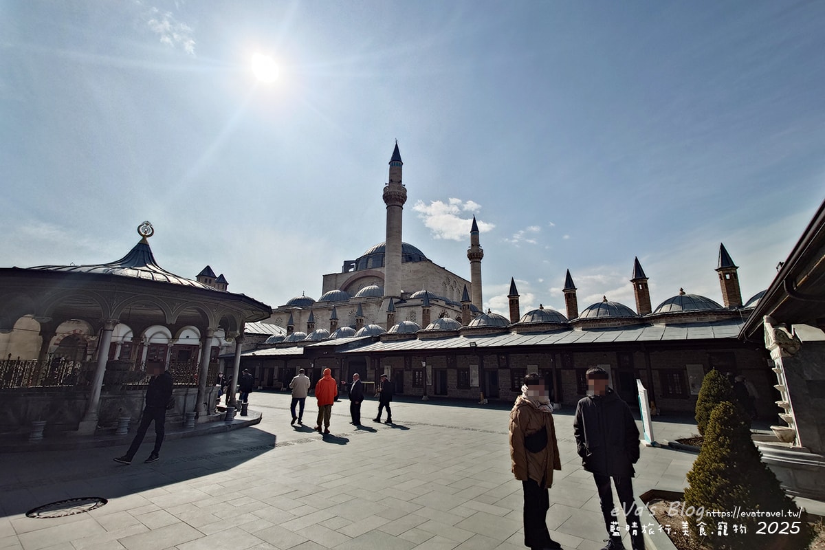 【土耳其蜜月旅遊】Mevlana Museum 梅夫拉那博物館｜孔亞必訪景點，旋轉舞發源地與象徵精神權威的石棺頭巾。土耳其景點